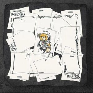 Moschino NWT Black and White Teddy Scarf